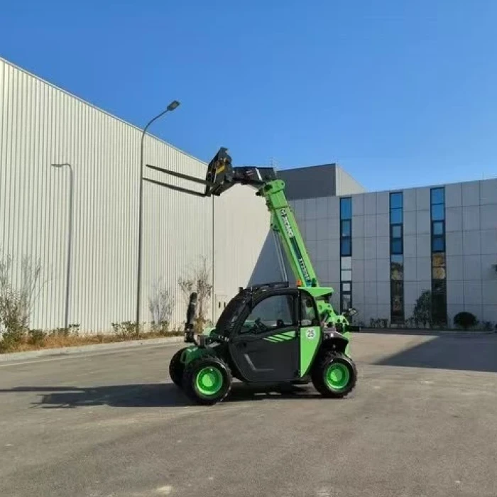 XT2506E teleszkópos rakodógép